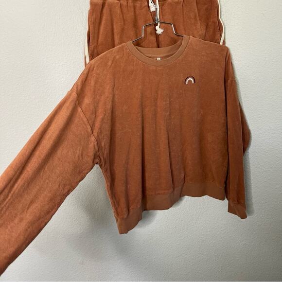 Rylee + Cru SET Terry Cloth 2 Piece Sweatshirt Shorts Terracotta Embroidered S - Picture 3 of 10
